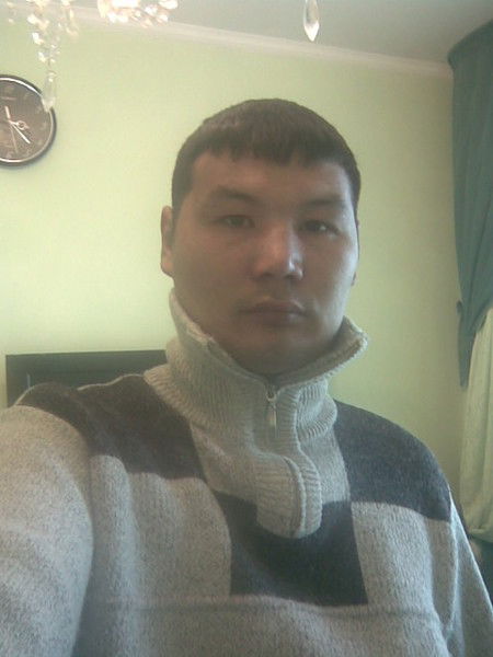 Руслан Сандибек