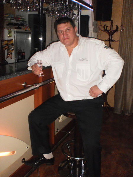 Дмитрий Ларин