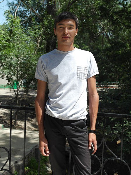 Алмаз Ескараев