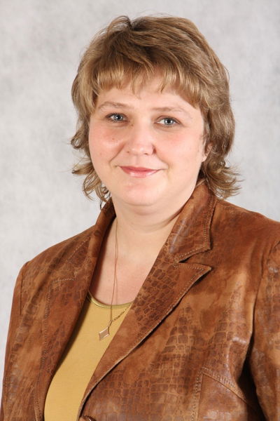 Елена Тикавая