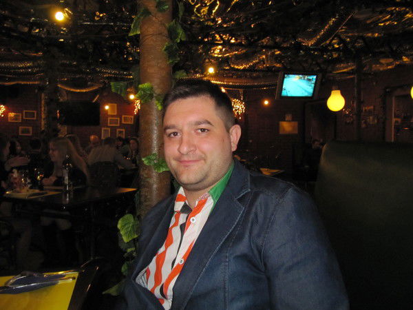 Виталик Лежнёв