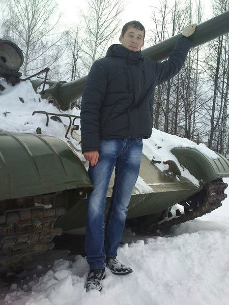 Рома Эмянов