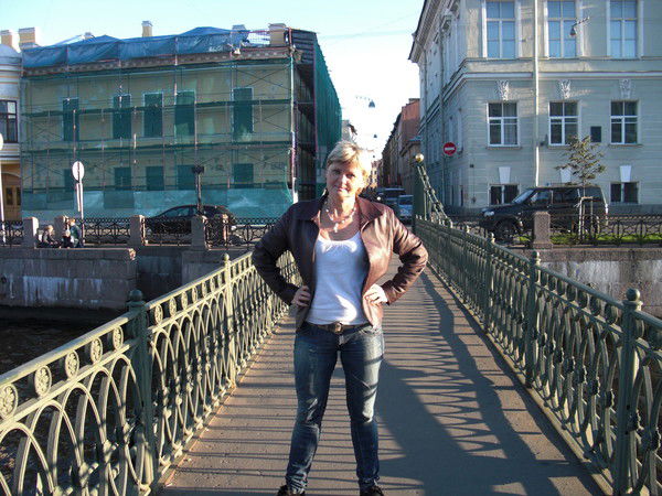 Елена Булатова