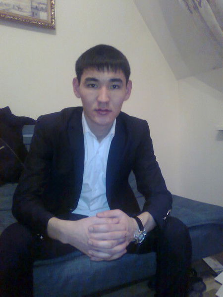 Бекзат Асанов