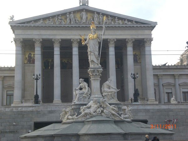 Юрий Козлов