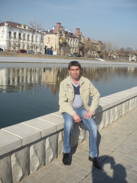 Виктор Копаров