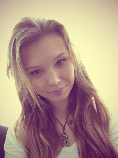 Аня Романова