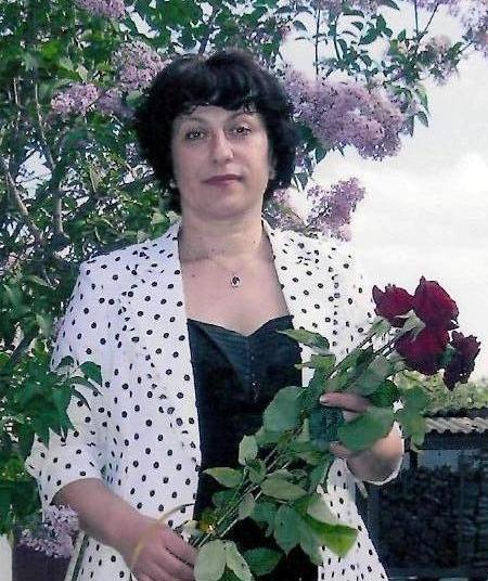 Надежда Стоянова