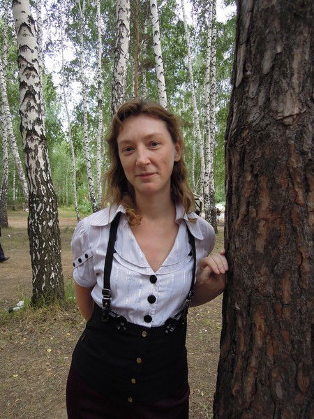 Любовь Попова