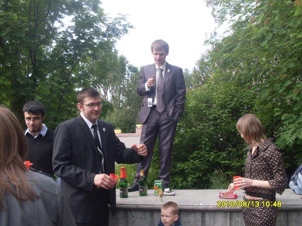 Неизвестно Неизвестно