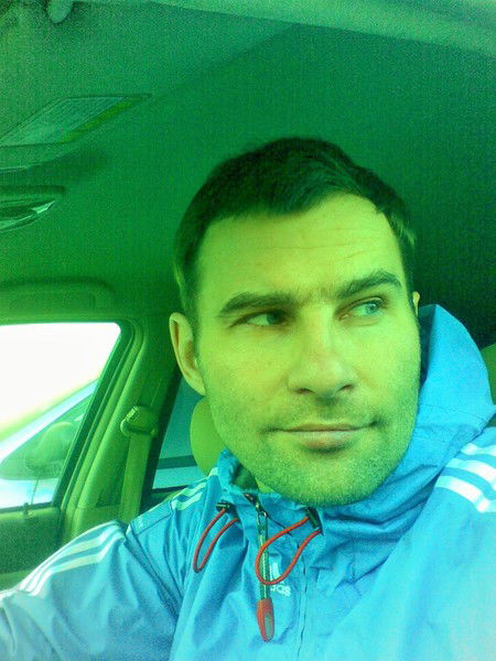 Антон Емельянов