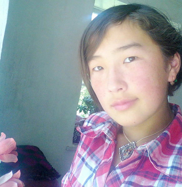 Гули *мойдунова