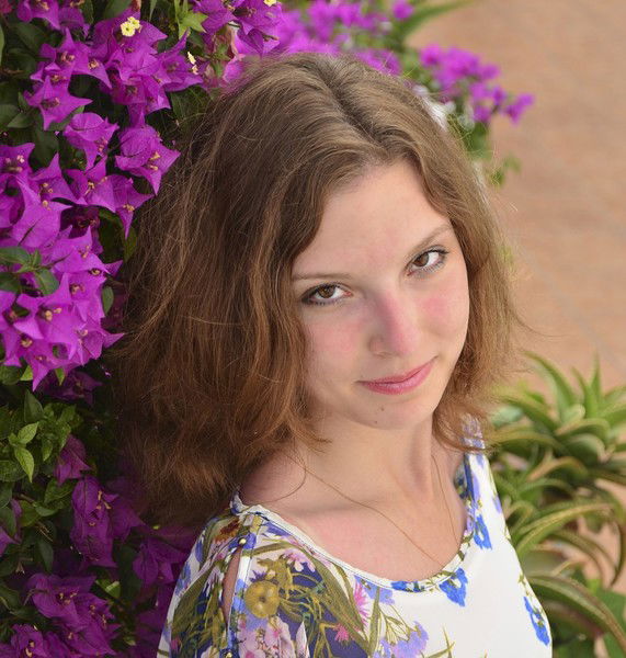 Даша Величко