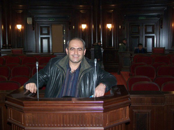 Гарик Надрян