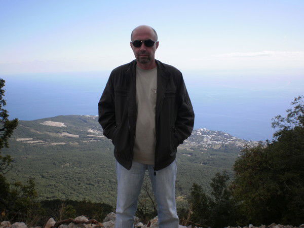 Александр Русанов