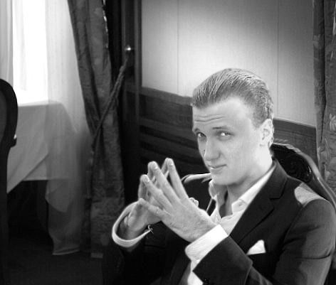 Дима Богатов