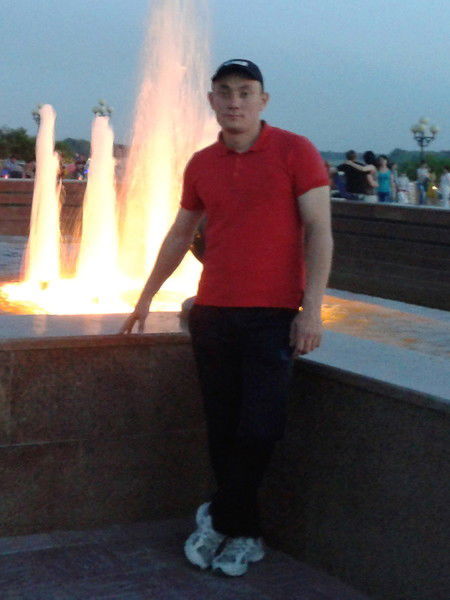 Дамир Карасартов