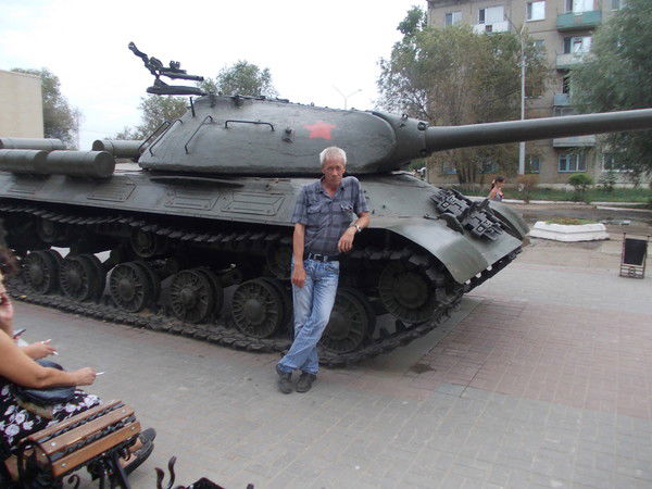 Андрей Попов