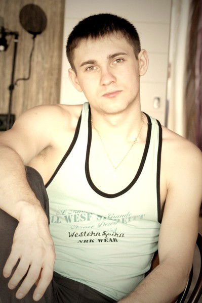 Денис Гуськов