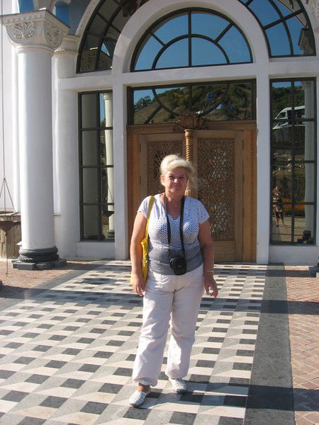 Елена Попова