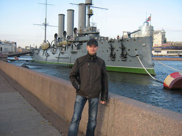 Александр Мачаров