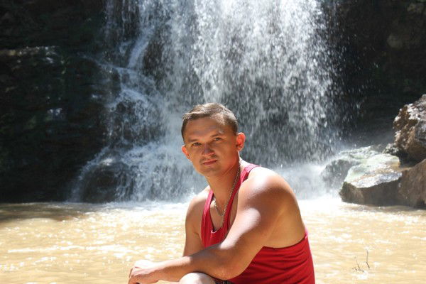 Владимир Антропов