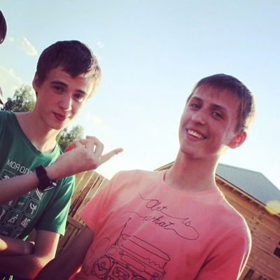 Александр Новоселов