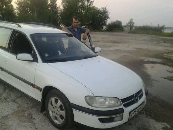 Александр Кузнецов