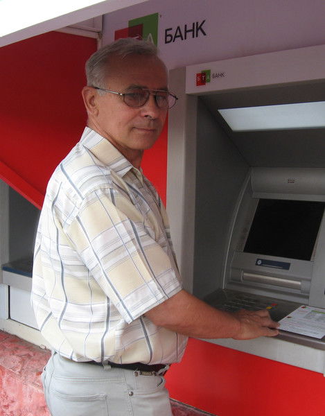 Александр Алексеенко