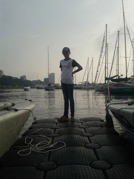 Аня Гутников@