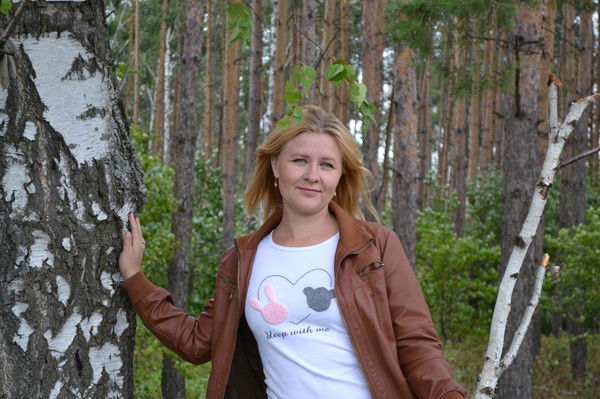 Елена Илларионова