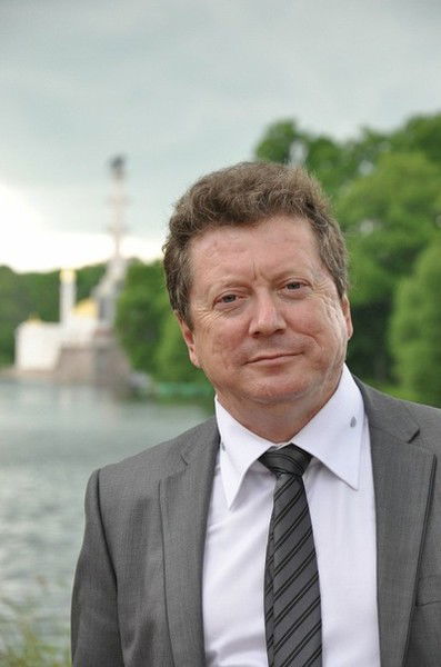 Владимир Булычев