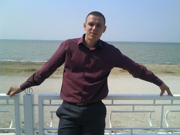 Евгений Хмура