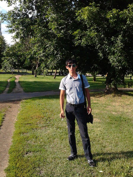 Илхом Махмудов