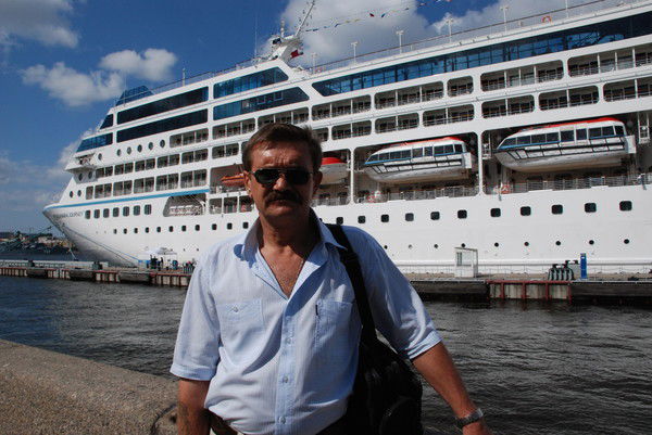 Владимир Крот