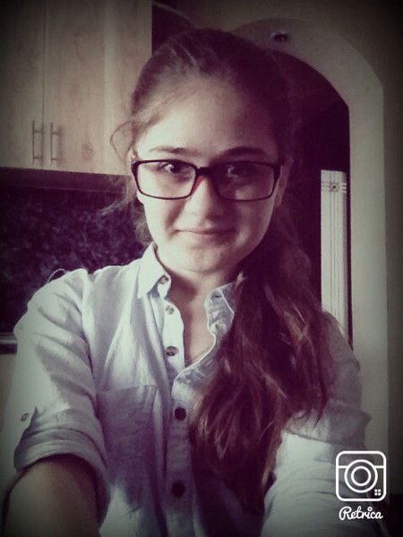 Александра Мирошниченко