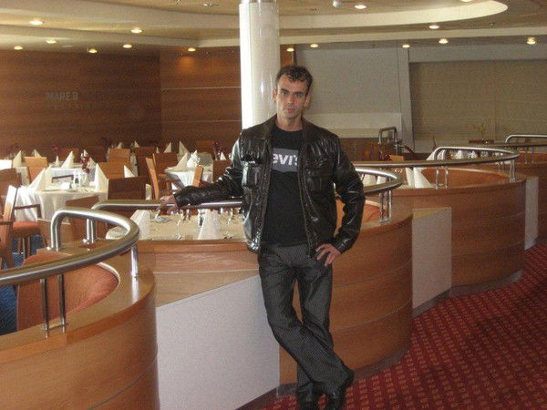 Владислав Суппес