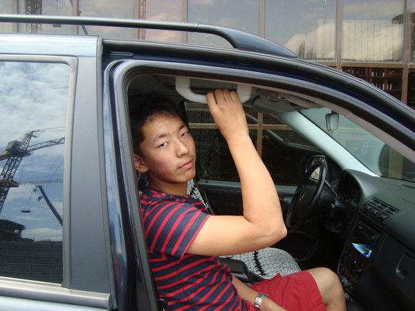 Асанали Аманжолов