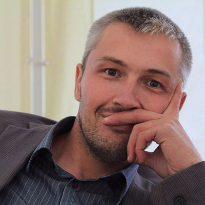 Ростислав Анаркулов