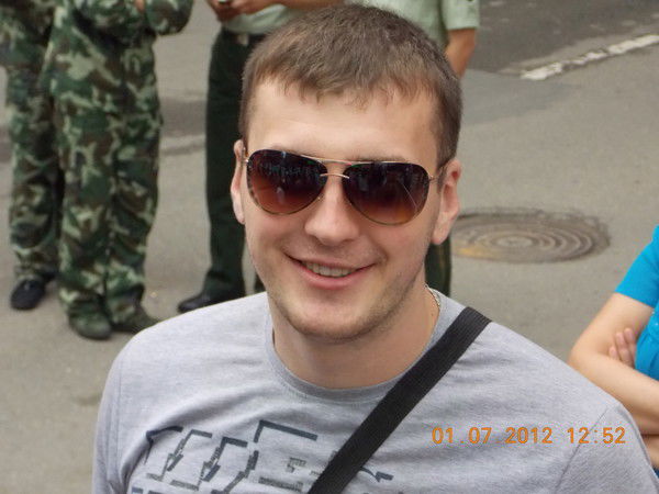 Евгений Отставной