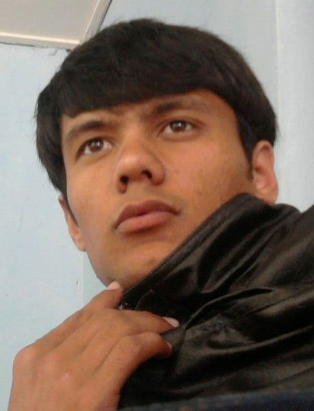 Комил Сироjов