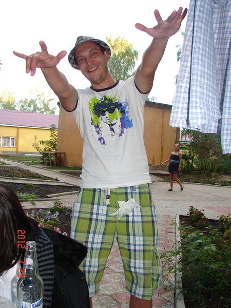 Владимир Попов