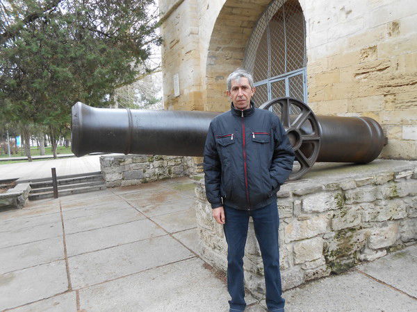 Саша Пешков