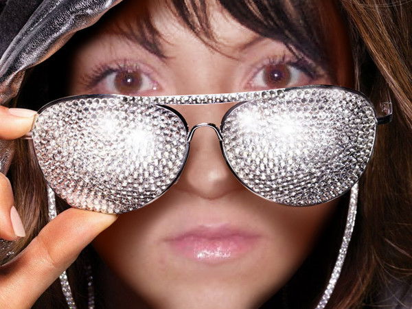 Анна Захарова