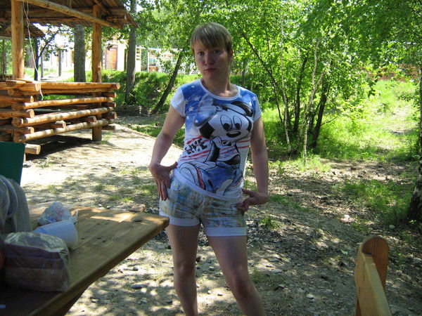 Лена Комкова