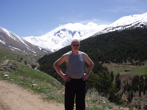 Станислав Гундаров