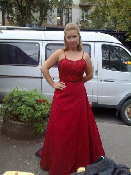 Юля Захарова