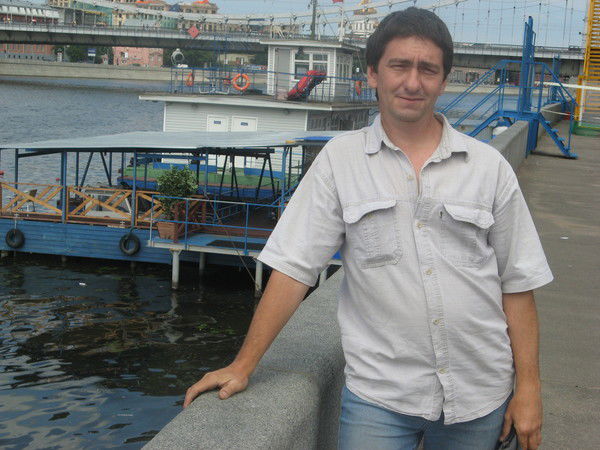 Михаил Попов