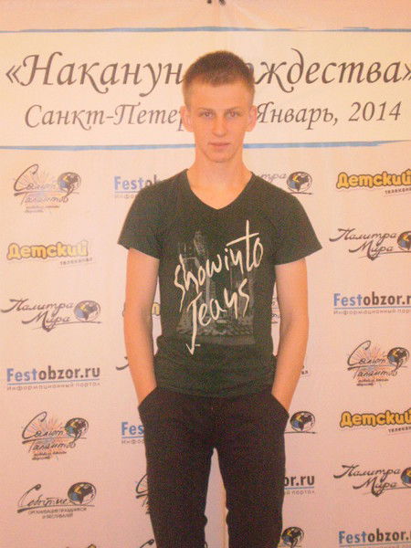 Роман Воронков