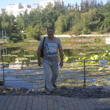 Виктор Николаевский